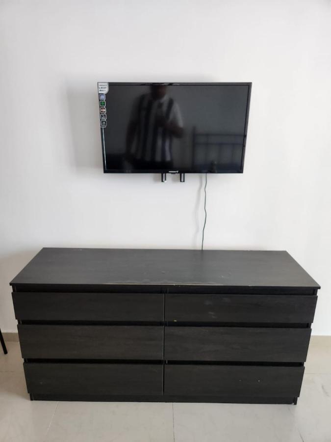 Furnished Studio Apartment Near Business Bay Metro Station Dubai Exterior photo