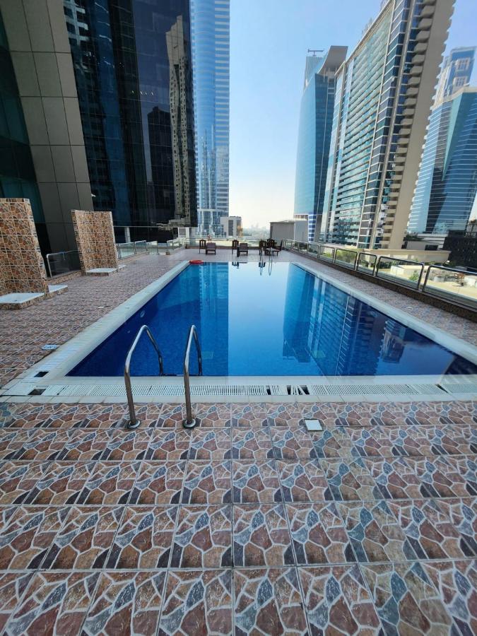 Furnished Studio Apartment Near Business Bay Metro Station Dubai Exterior photo