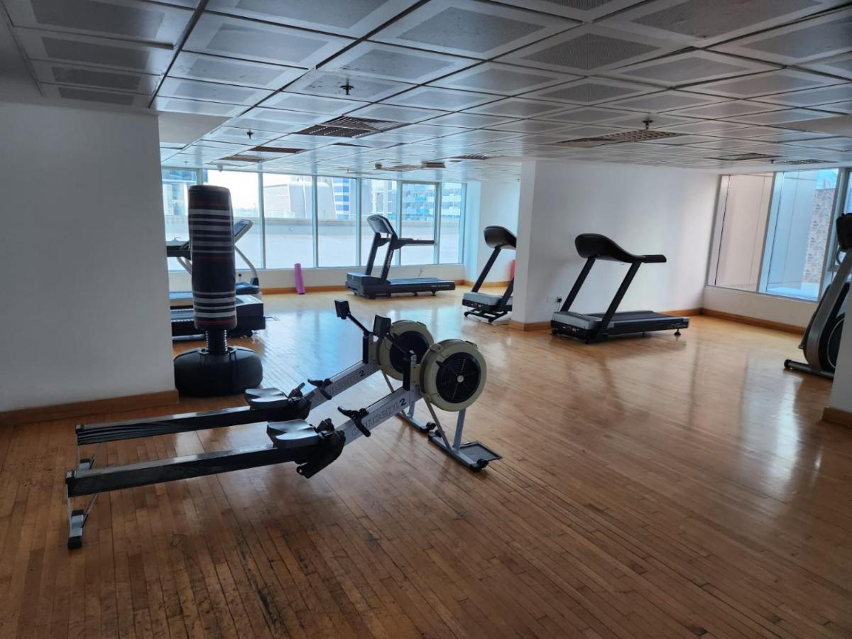 Furnished Studio Apartment Near Business Bay Metro Station Dubai Exterior photo