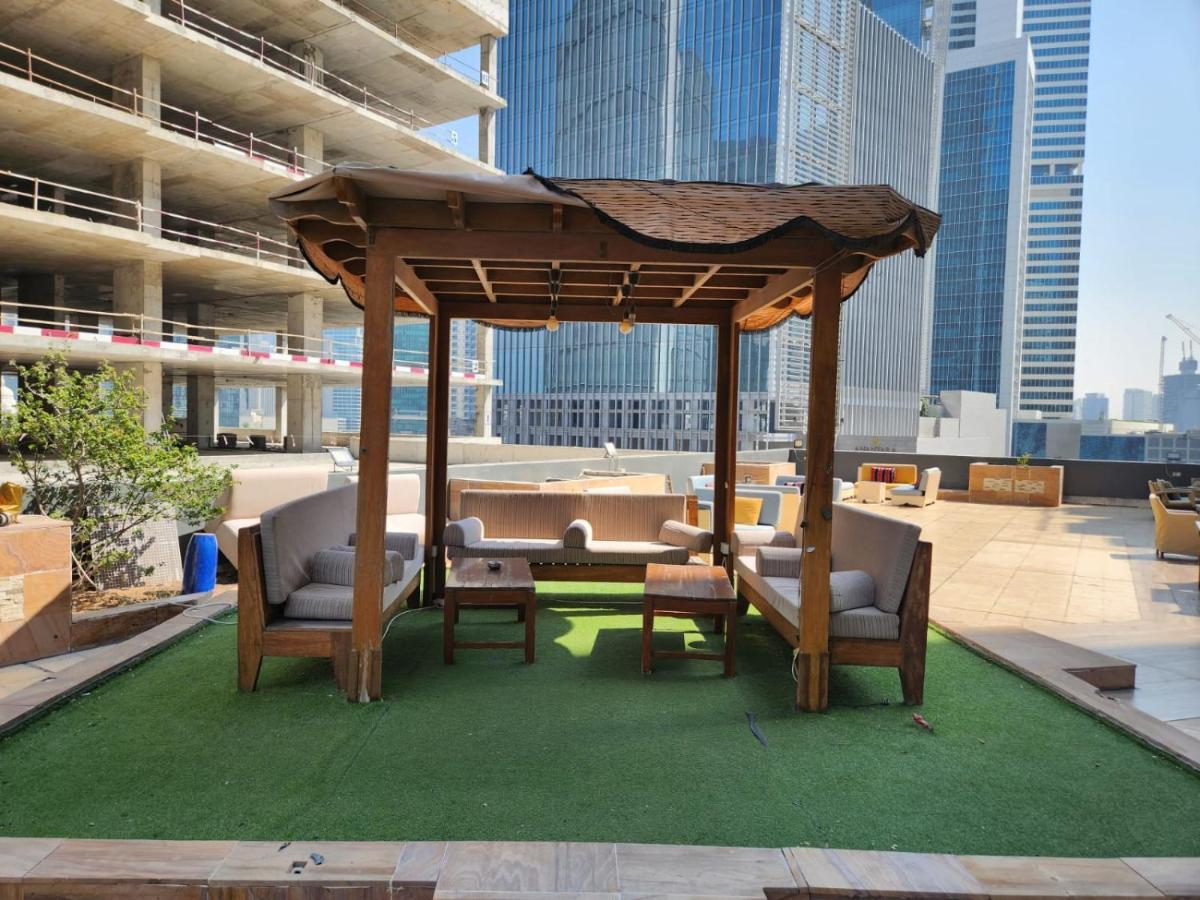 Furnished Studio Apartment Near Business Bay Metro Station Dubai Exterior photo